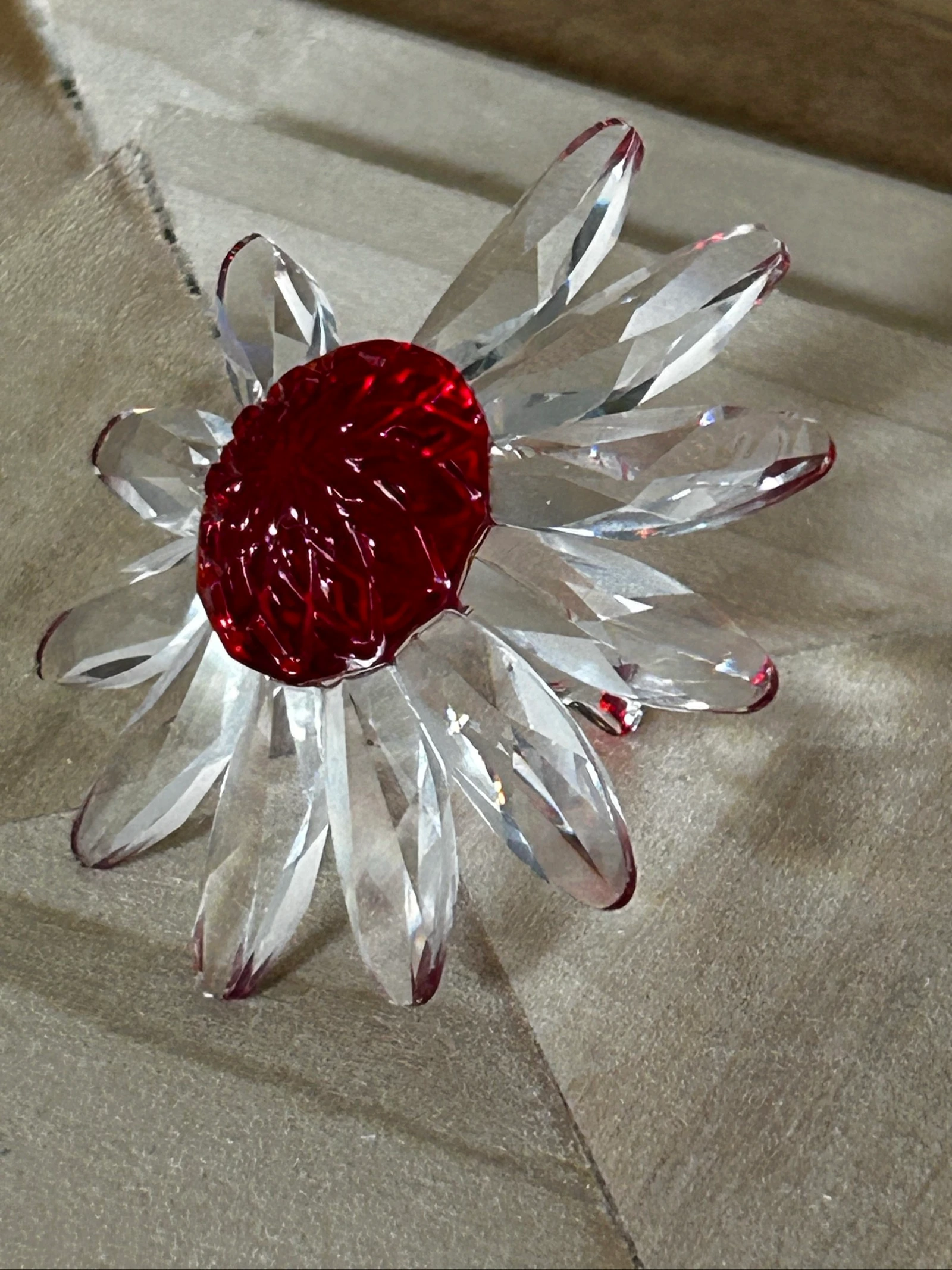 Swarovski Red Marguerite Flower Crystal – Vintage decorative piece with box – photo 8